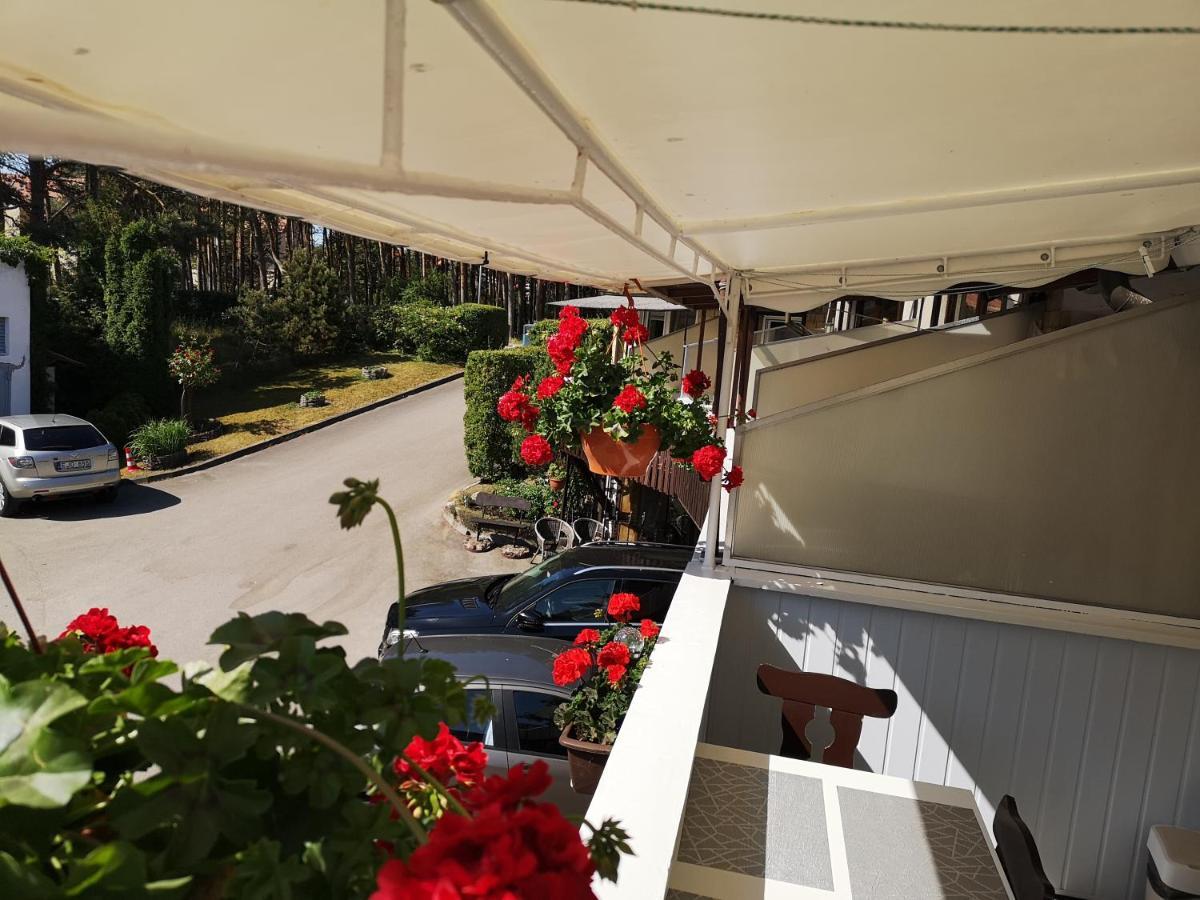 Apartamento Mini Kotedzas Vakaris Nida Exterior foto